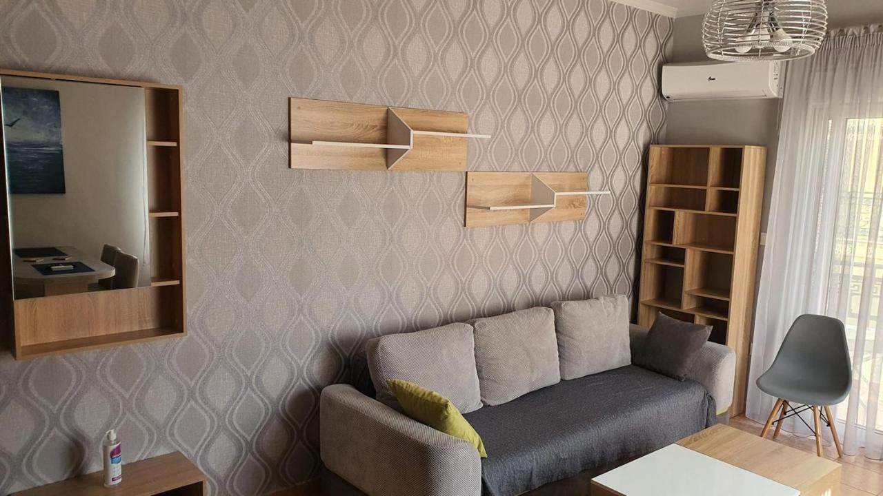 Theos Apartment Alexandroupoli Exterior photo